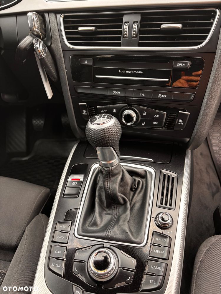 Audi A4 Avant 2.0 TDI DPF clean diesel S line Sportpaket - 20