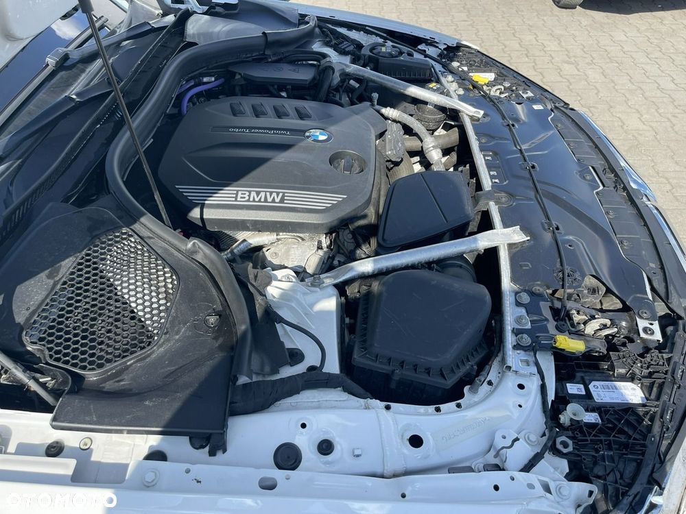 BMW Seria 5 520d xDrive Sport - 16