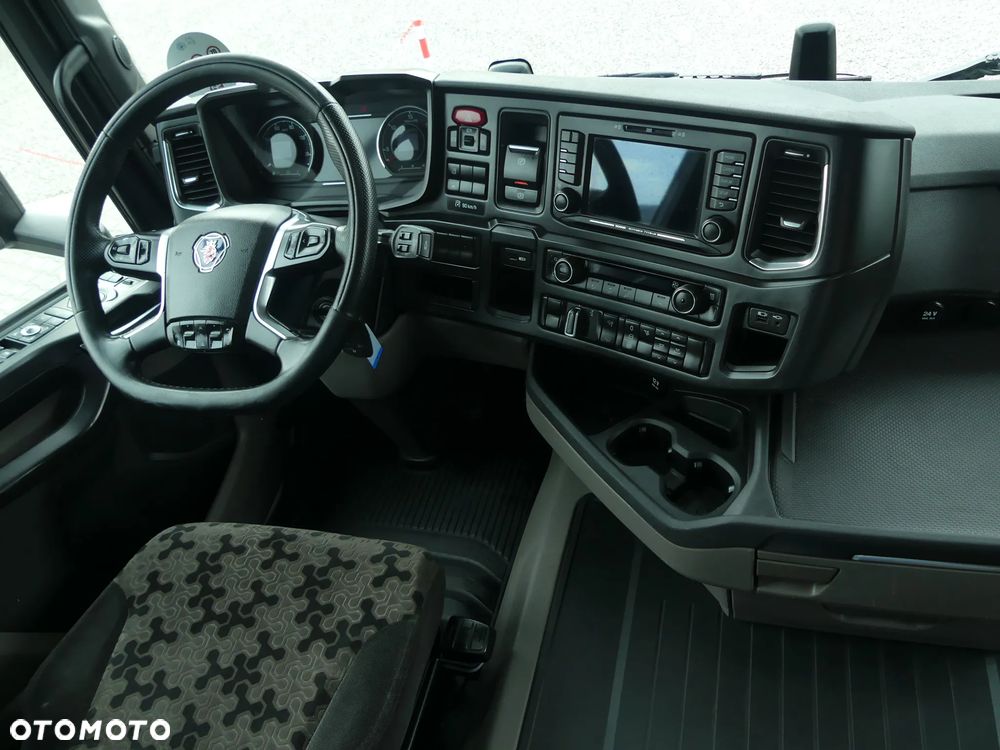 Scania R450 / EURO 6 / RETARDER / LOW DECK / KLIMA POSTOJOWA / - 29
