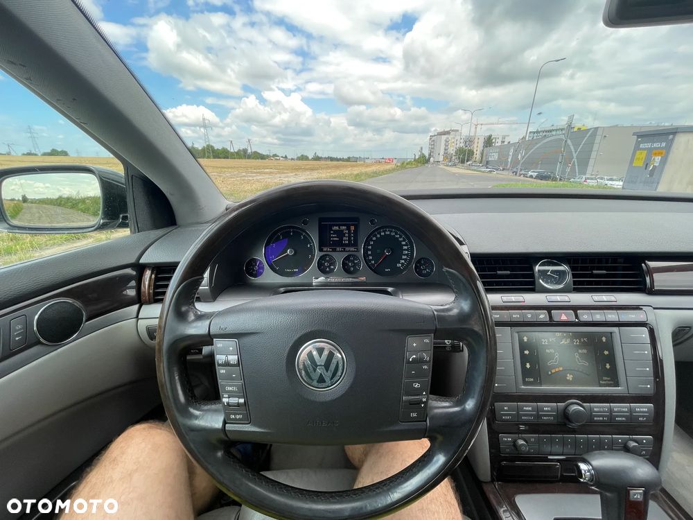 Volkswagen Phaeton 4.2 V8 4Mot (5 os.) - 27