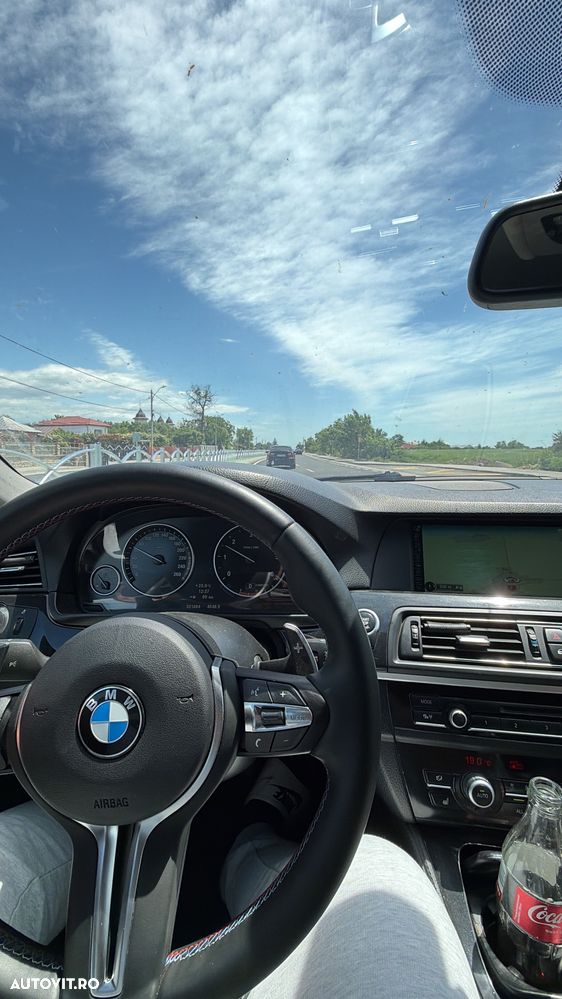 BMW Seria 5 525d xDrive - 5