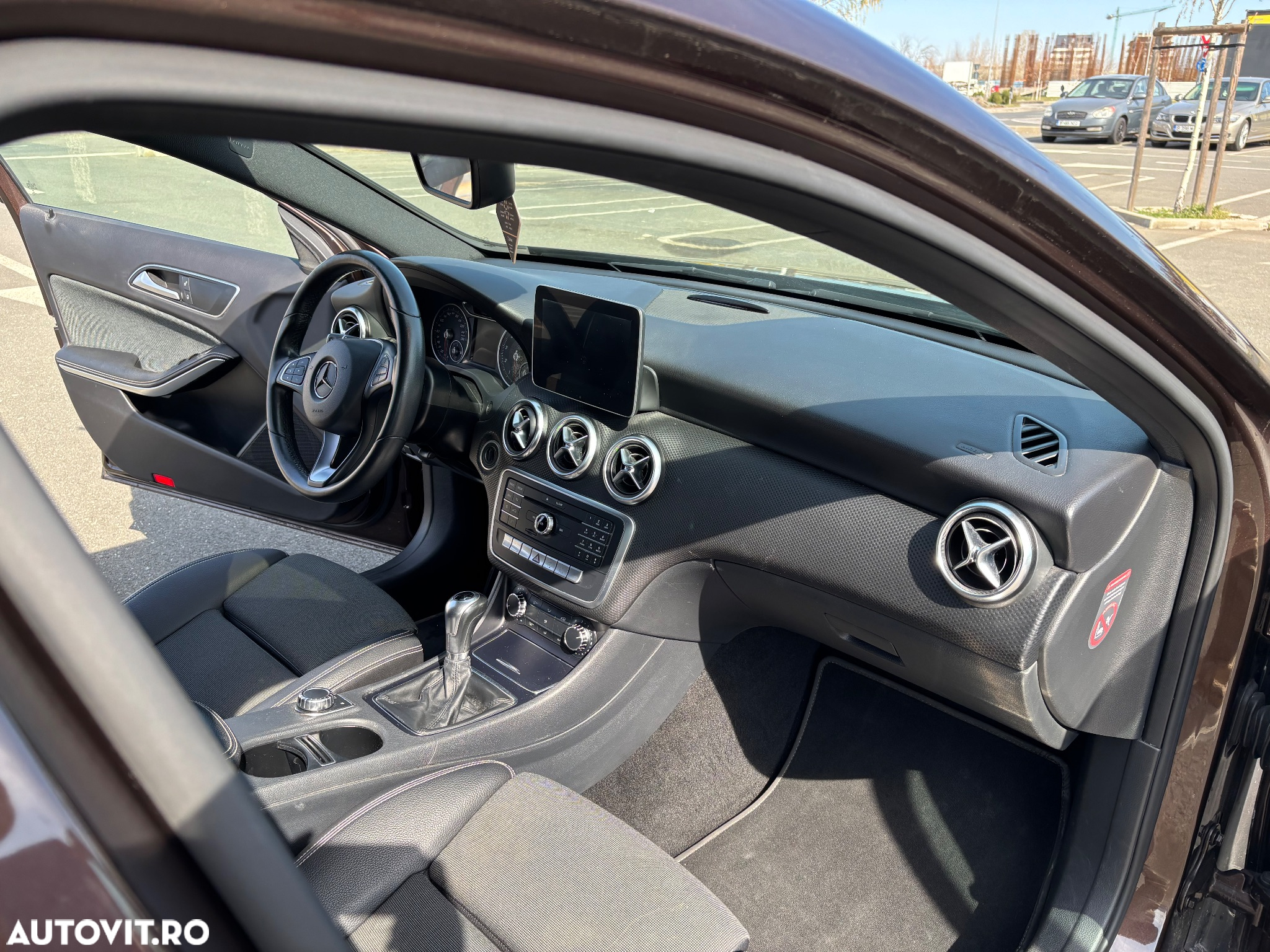 Mercedes-Benz A 180 (BlueEFFICIENCY) - 13