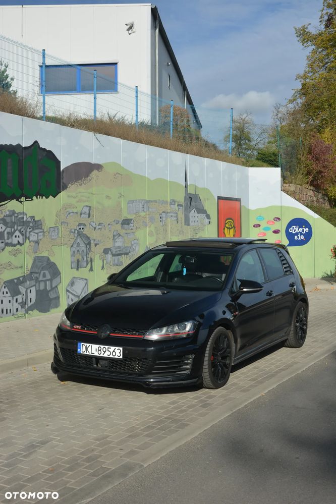 Volkswagen Golf - 7