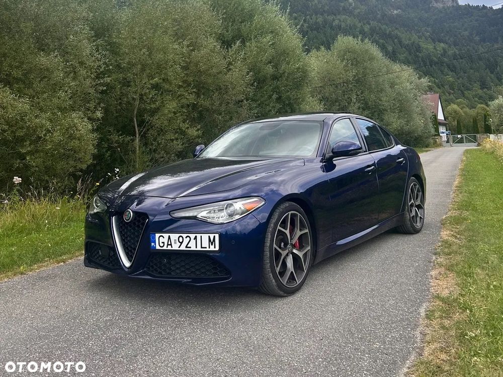 Alfa Romeo Giulia 2.0 Turbo 16V AT8 Veloce Ti - 1