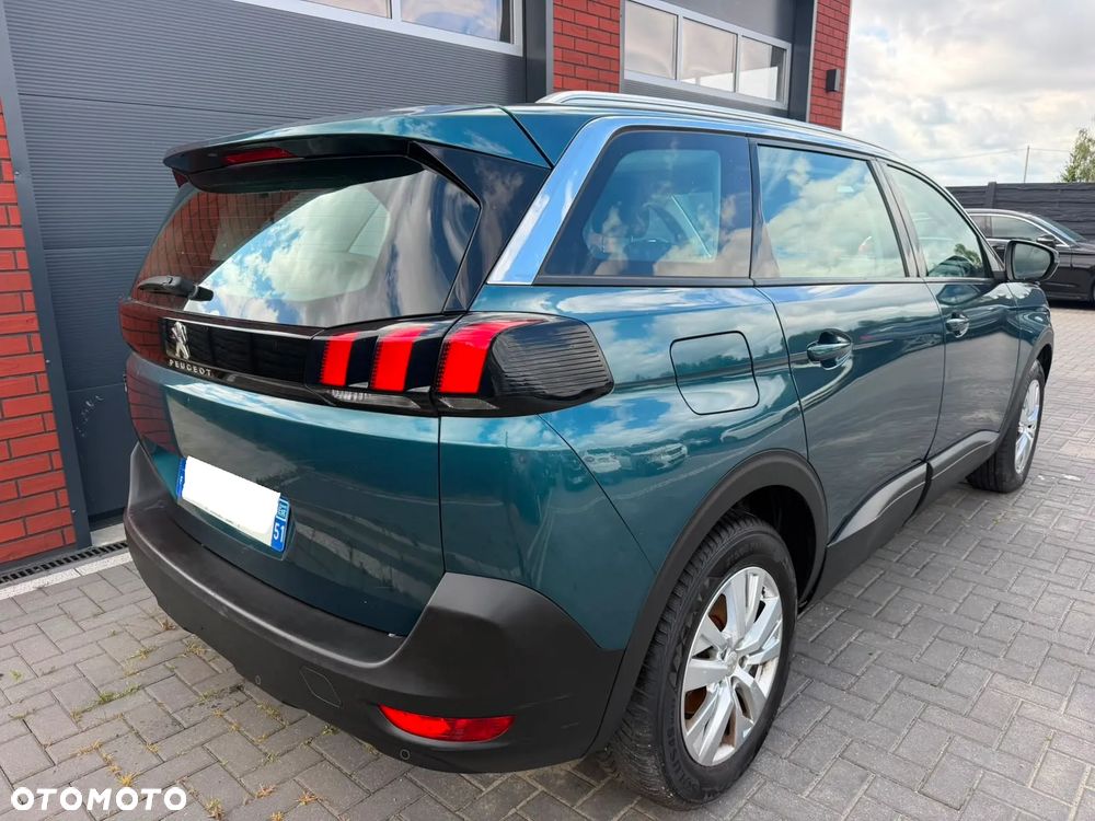 Peugeot 5008 - 4