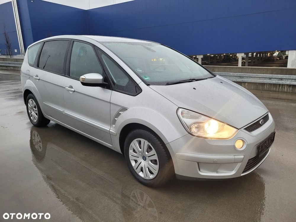 Ford S-Max - 33