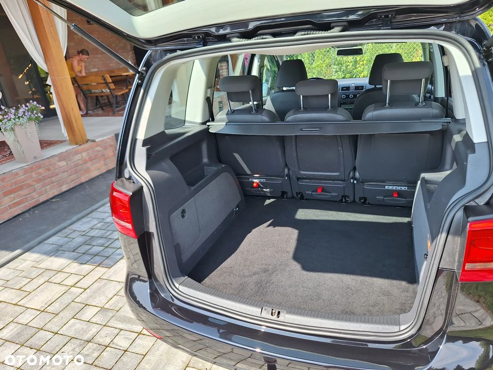 Volkswagen Touran 1.4 TSI STYLE - 34