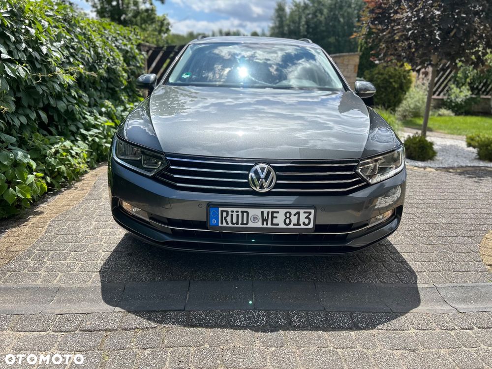 Volkswagen Passat 2.0 TDI (BlueMotion Technology) DSG Comfortline - 9