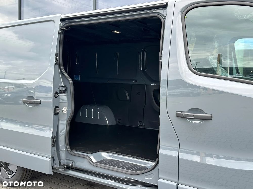 Renault Trafic - 10