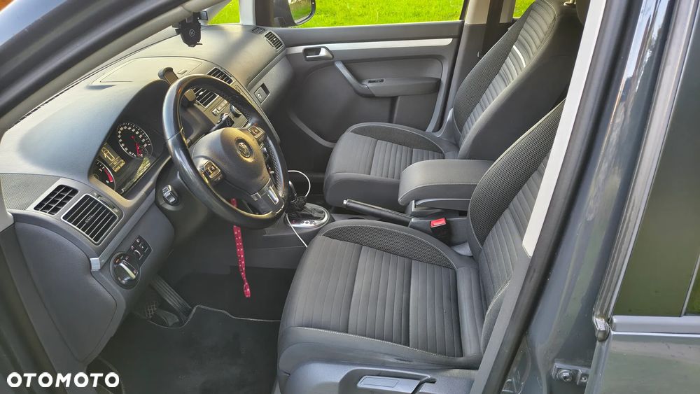 Volkswagen Touran - 6