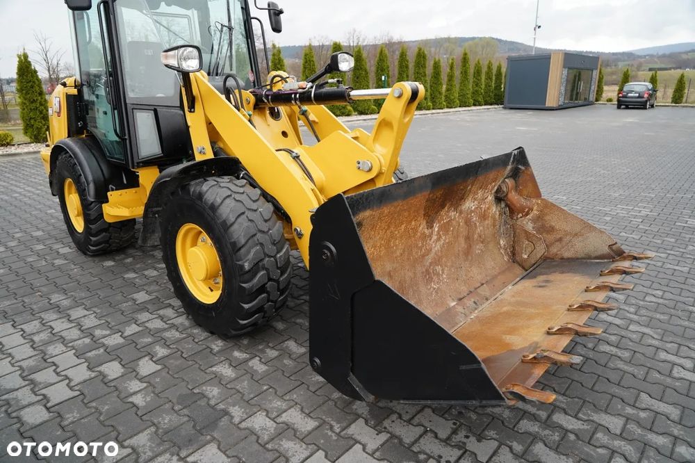 Caterpillar 906 M / ŁADOWARKA  CZOŁOWA / 2020 R / - 14