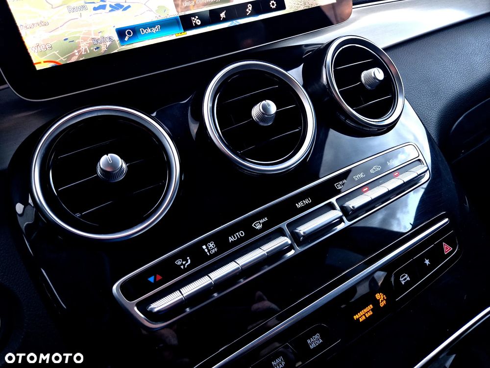 Mercedes-Benz GLC 220 d 4Matic 9G-TRONIC Exclusive - 26
