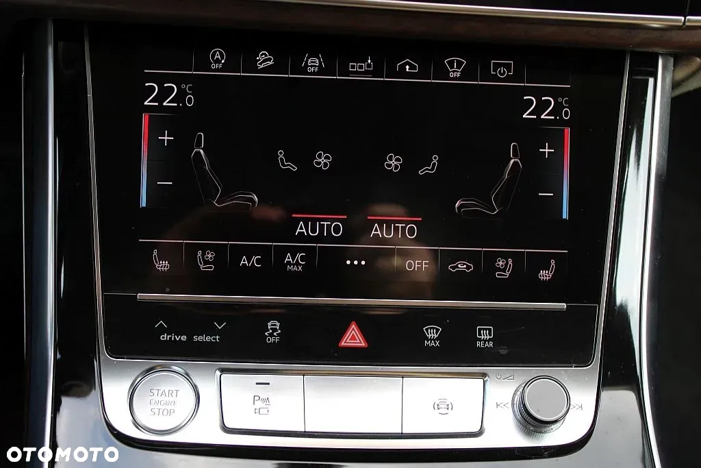 Audi Q8 55 TFSI quattro tiptronic - 26