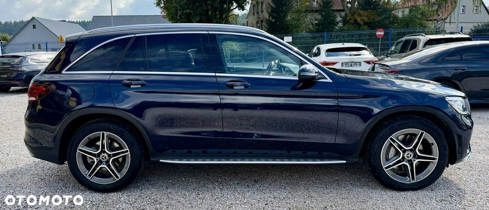 Mercedes-Benz GLC 300 d 4Matic 9G-TRONIC AMG Line - 3