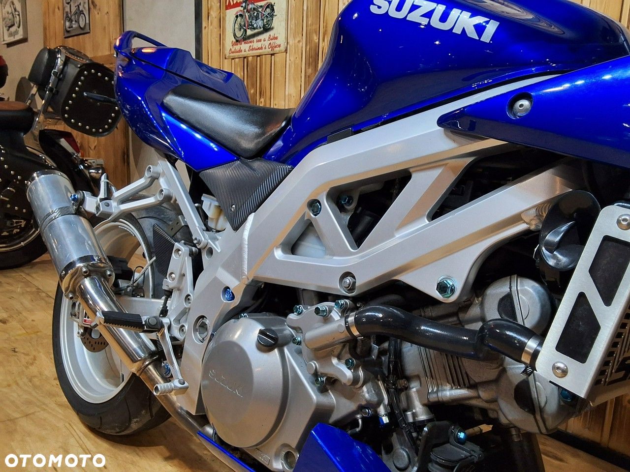 Suzuki SV - 6