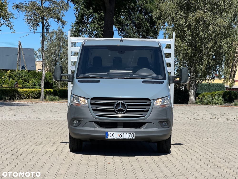 Mercedes-Benz Sprinter - 2