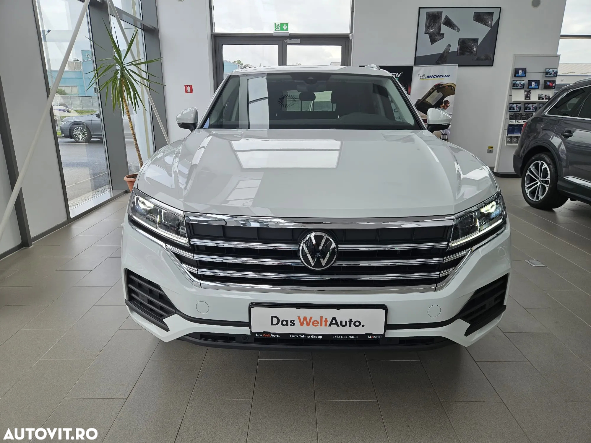 Volkswagen Touareg V6 TDI 4MOTION Style - 3