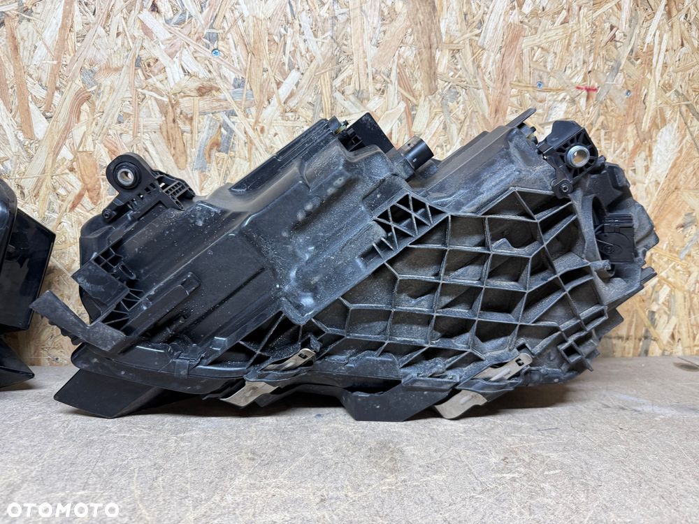SKODA OCTAVIA IV LEWA PRAWA LAMPA PRZÓD 5E4941036 5E4941035 LIFT FULL LED - 4