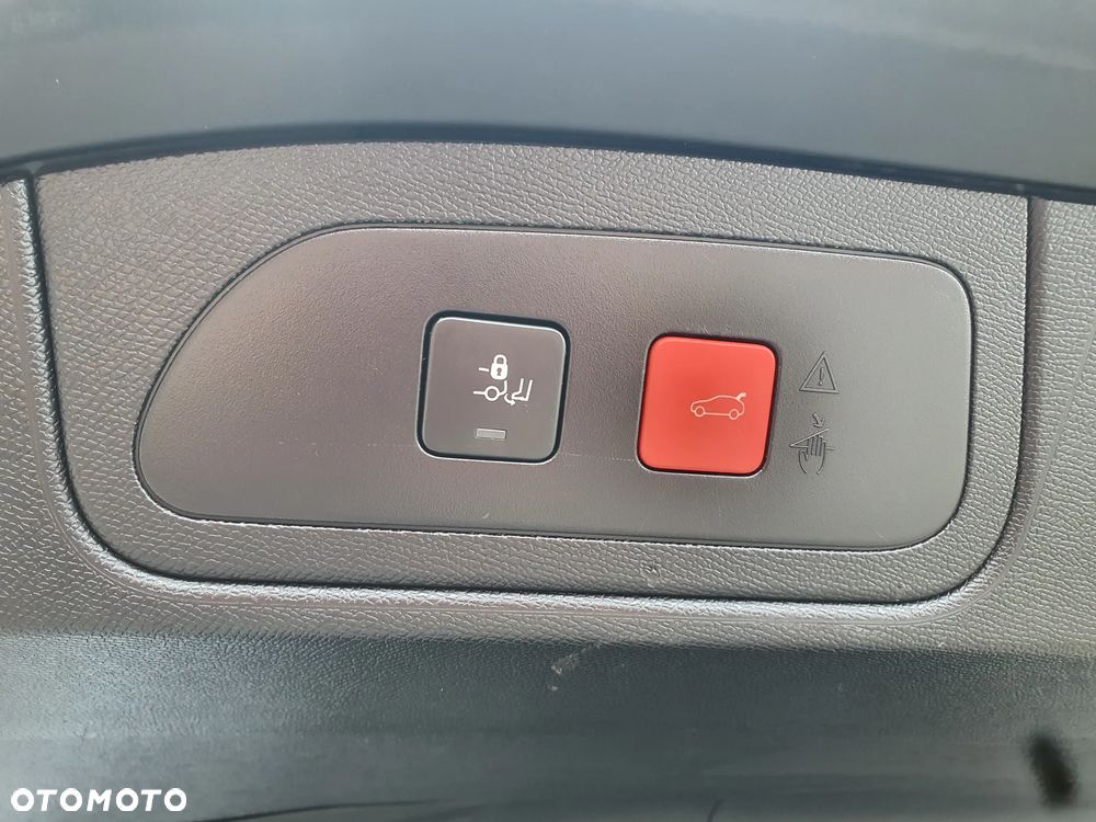 DS Automobiles DS 7 Crossback 2.0 BlueHDi Louvre - 24