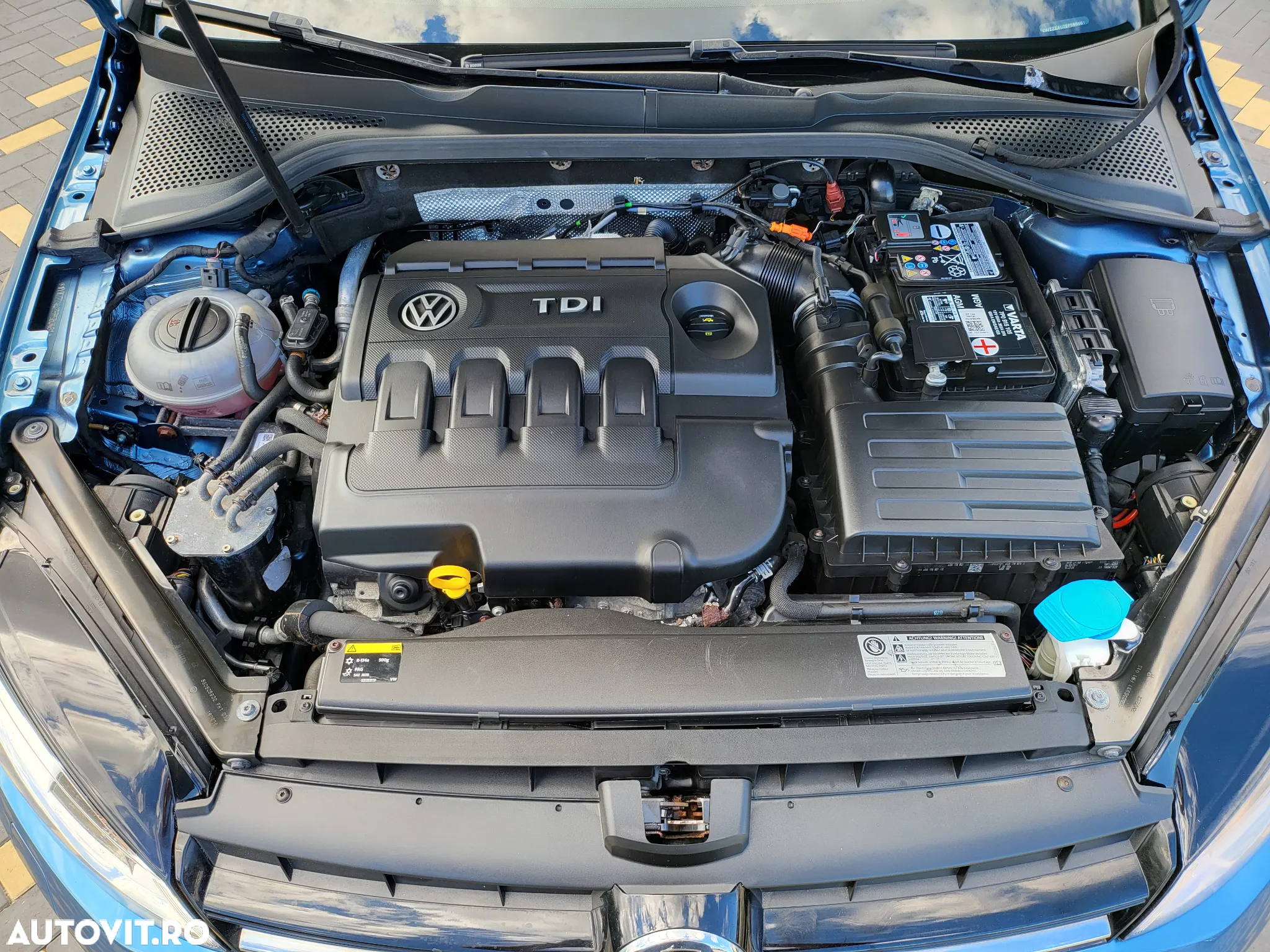 Volkswagen Golf 2.0 TDI Comfortline - 15