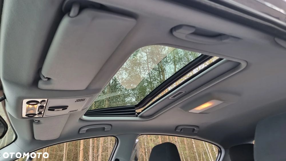 BMW Seria 1 118d - 32