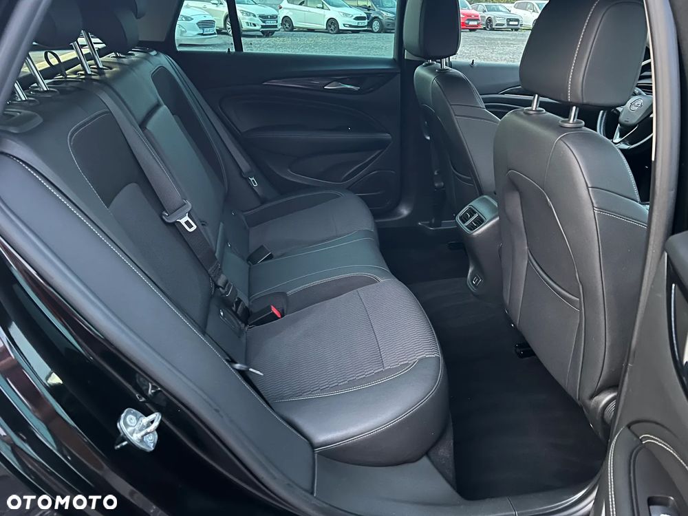 Opel Insignia 2.0 CDTI 4x4 Innovation S&S - 18