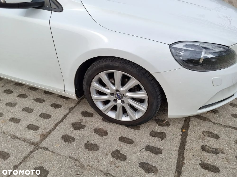 Volvo V40 D2 Kinetic - 9