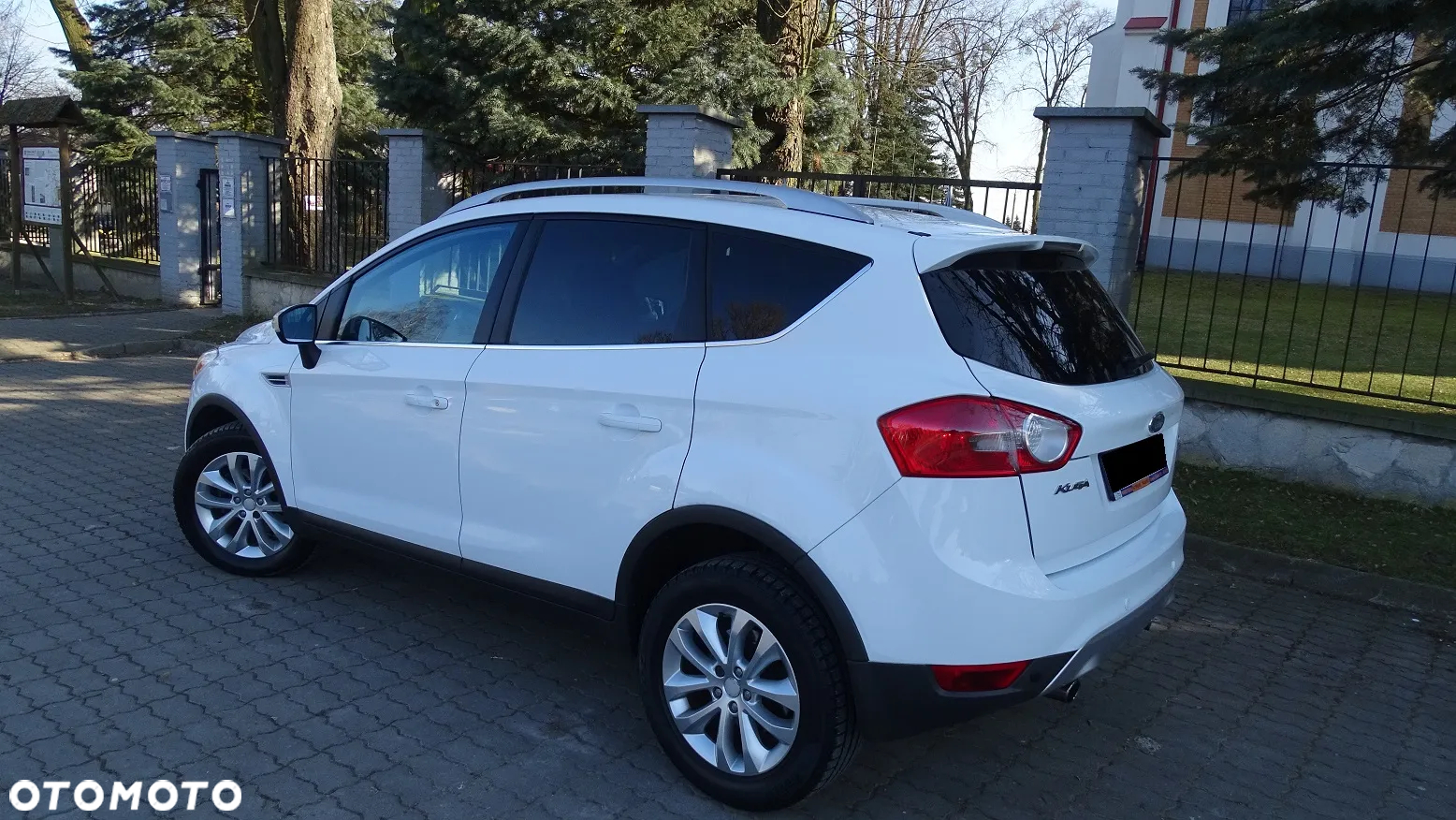 Ford Kuga 2.0 TDCi 2x4 Individual - 4