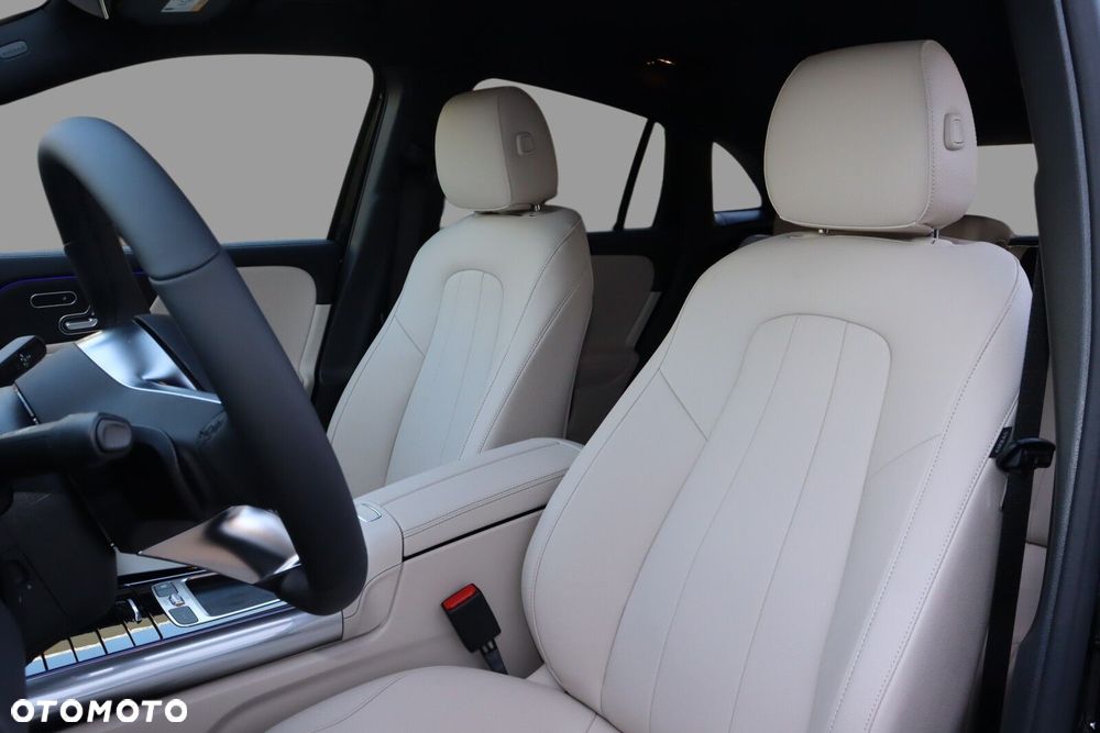 Mercedes-Benz GLA 200 d Progressive 8G-DCT - 10