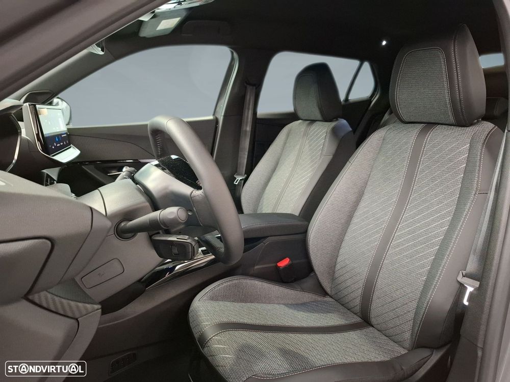 Peugeot e-2008 54 kWh Allure - 9