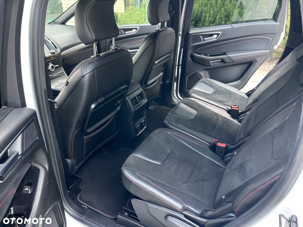 Ford S-Max - 24