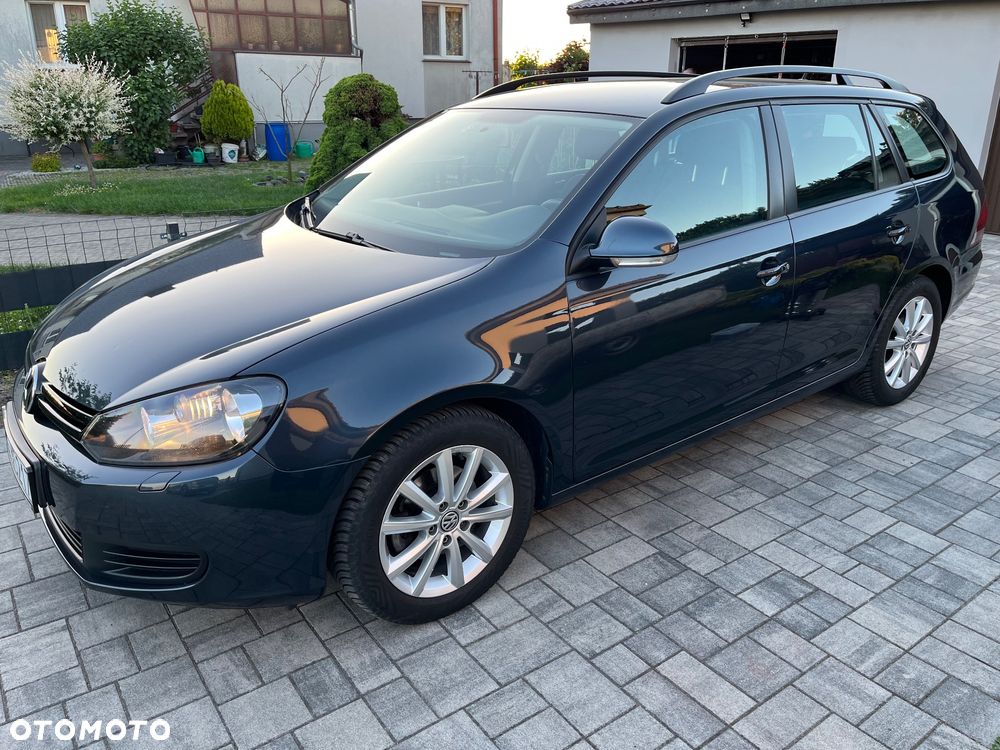 Volkswagen Golf - 2