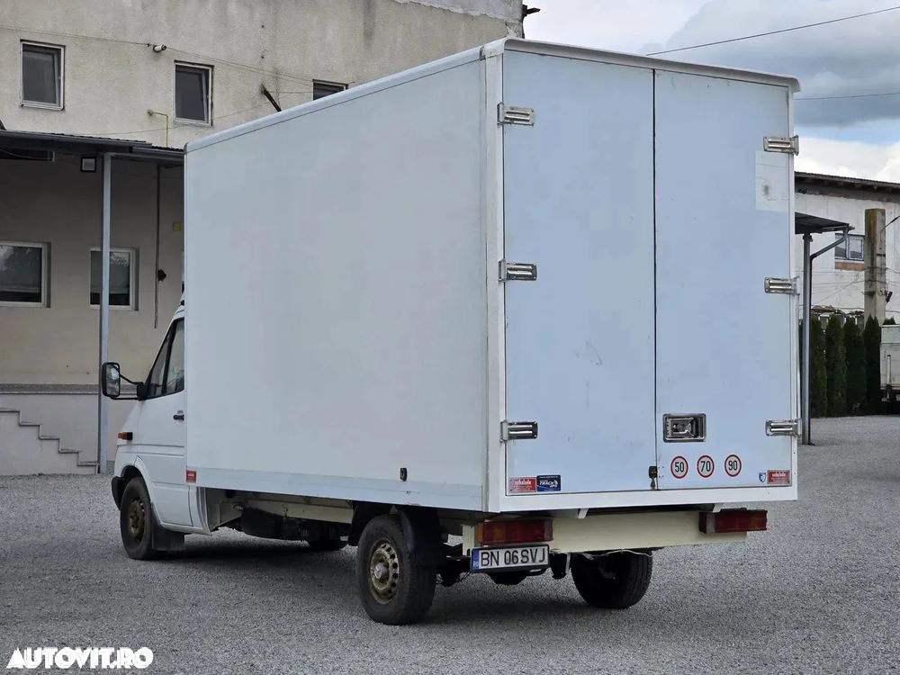 Mercedes-Benz Sprinter - 3