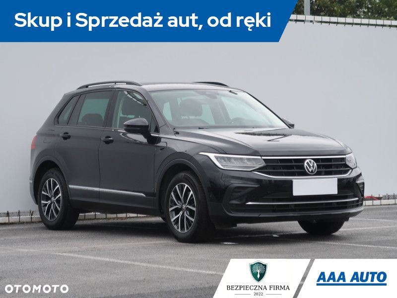 Volkswagen Tiguan - 2
