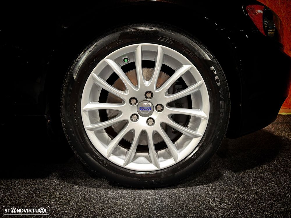 Volvo C70 2.0 D Momentum - 31
