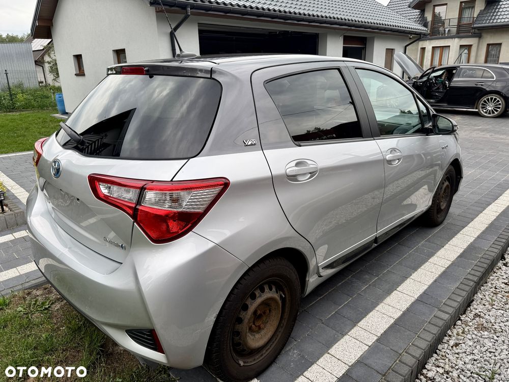Toyota Yaris 1.5 VVT-i Y20 Club - 8