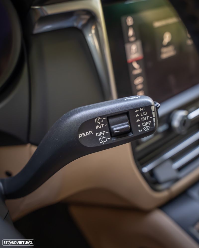 Porsche Macan - 24