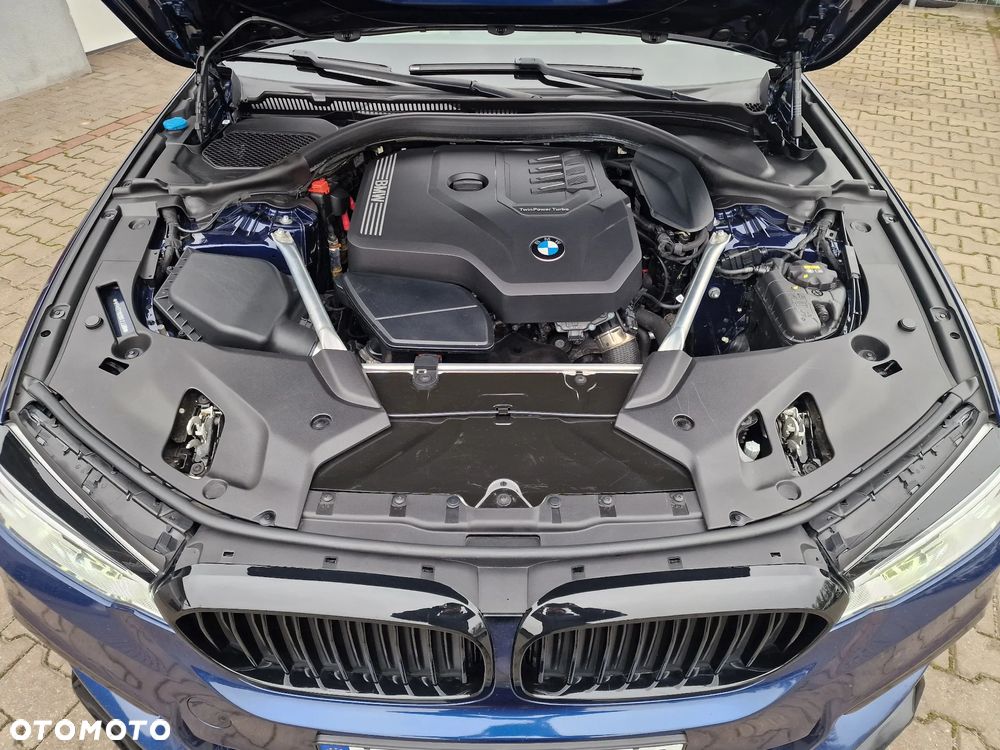 BMW Seria 5 520i M Sport Edition - 21