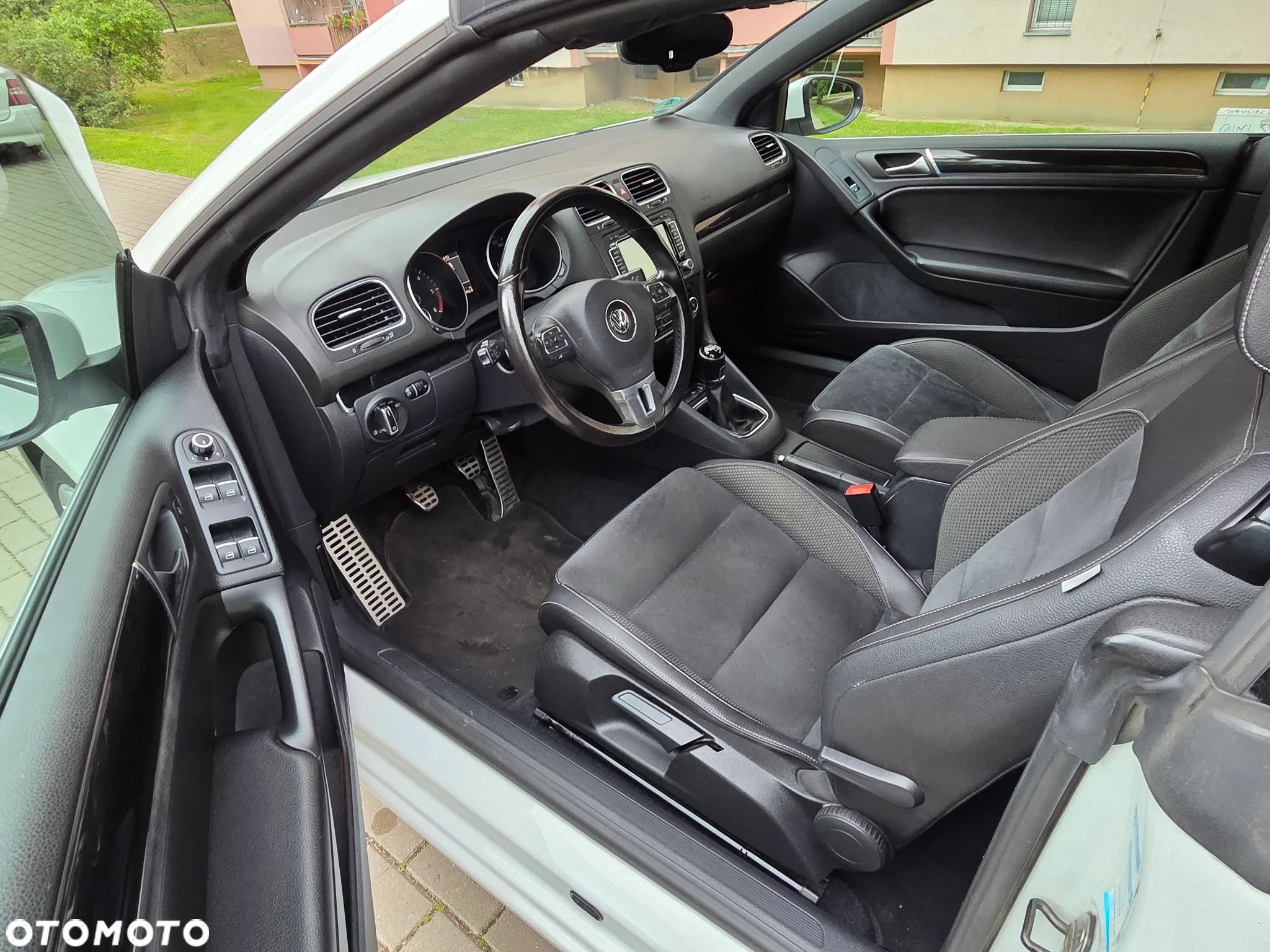Volkswagen Golf Cabrio 1.6 TDI Exclusive - 10