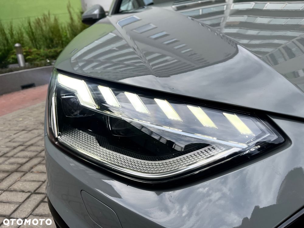 Audi A4 Avant 40 TDI quattro S tronic S line - 33