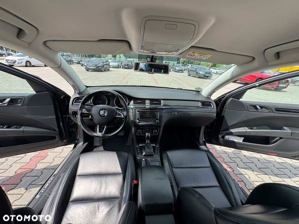Skoda Superb 2.0 TDI Elegance DSG - 13