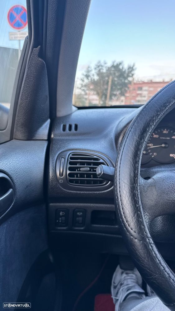 Peugeot 206 1.9 D XT - 21