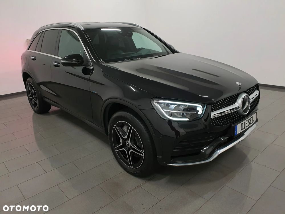 Mercedes-Benz GLC 300 de 4Matic 9G-TRONIC AMG Line Plus - 3
