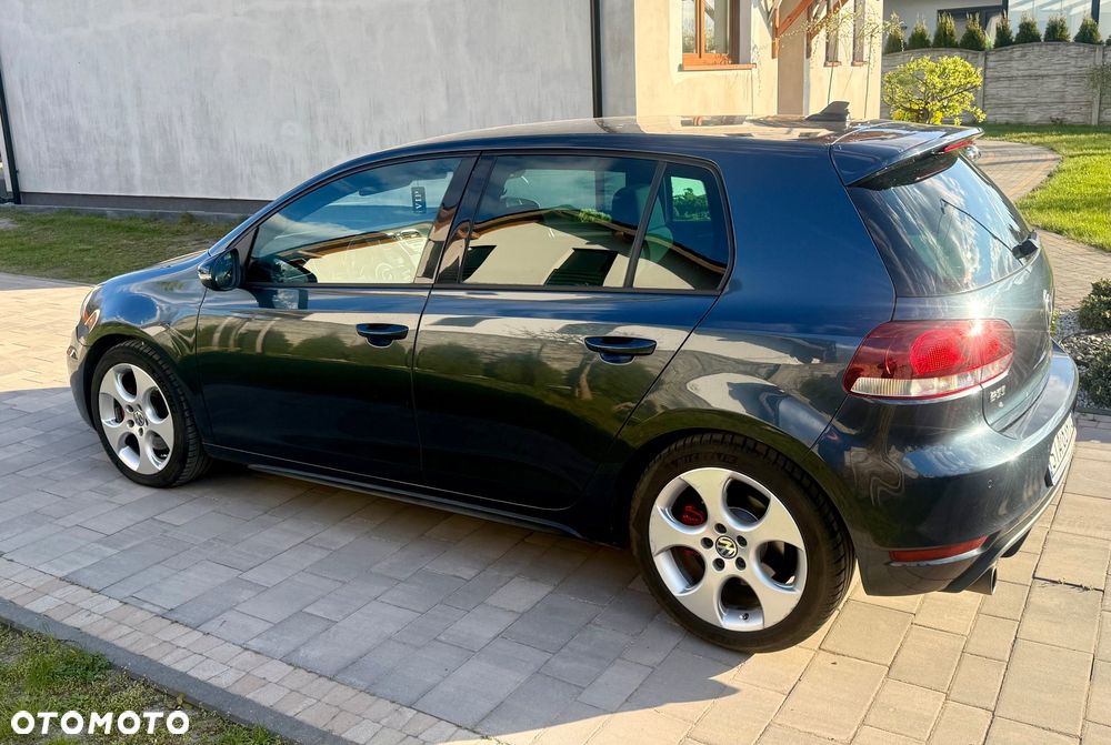 Volkswagen Golf 2.0 GTI DSG - 4