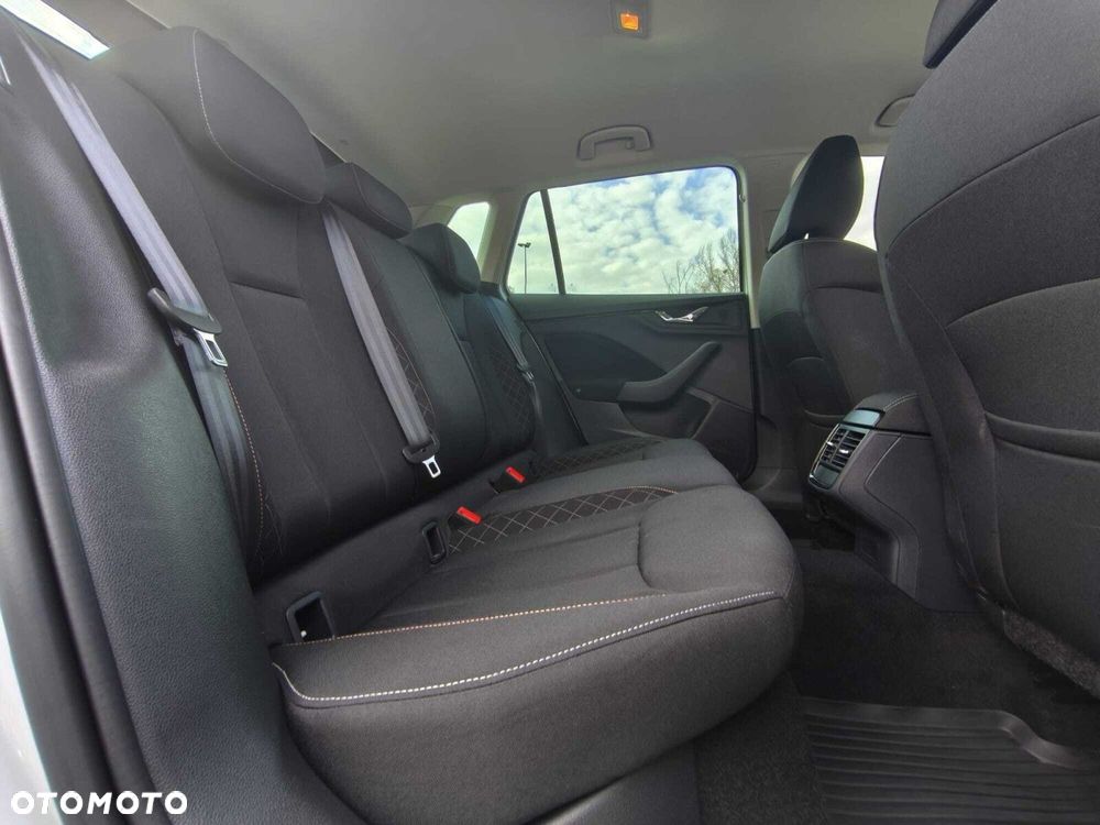 Skoda Kamiq 1.0 TSI Ambition DSG - 10