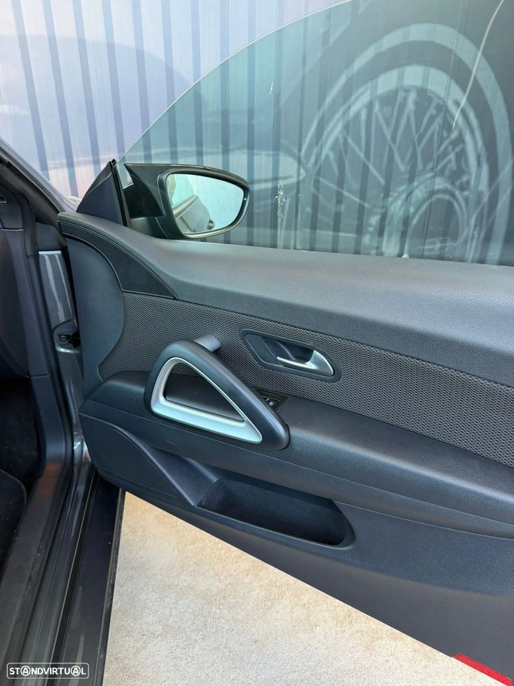 VW Scirocco 2.0 TDI (Blue Motion Technologie) DSG - 25