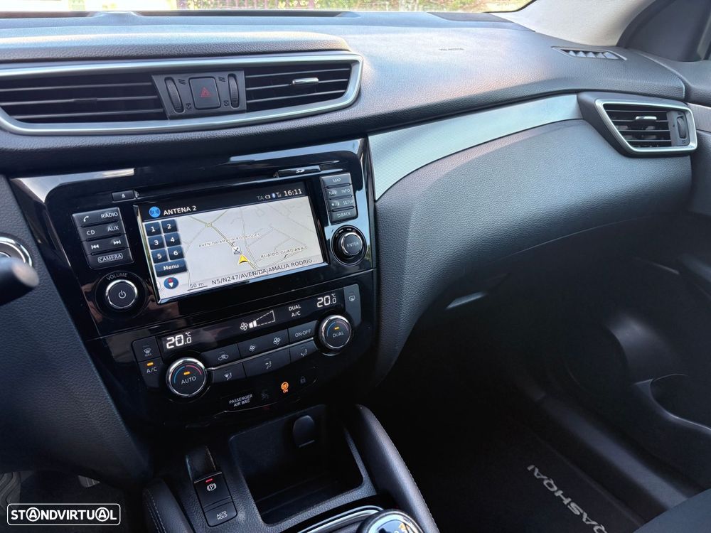 Nissan Qashqai 1.2 DIG-T N-Connecta 18 - 46