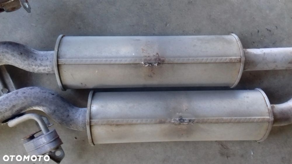 tłumik środkowy 4F0253411N A6 C6 2.4 - 7