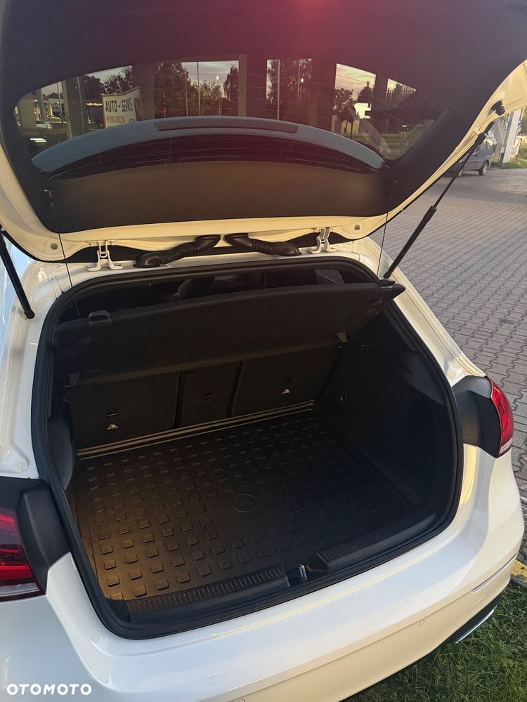 Mercedes-Benz Klasa A 200 AMG Line 7G-DCT - 9