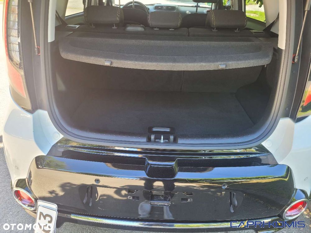 Kia Soul 1.6 CRDI White&Red Edition - 19